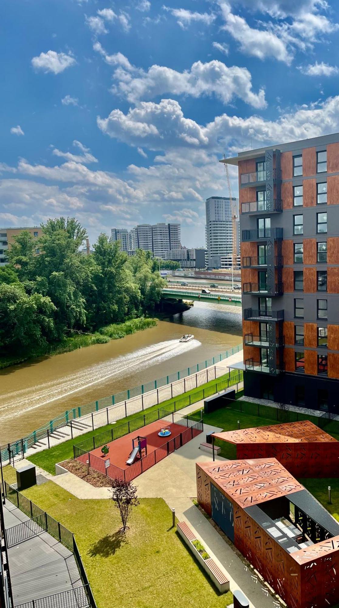 Jesionowe Apartamenty Nad Odra, Stare Miasto, Sauna W Jednym, Klimatyzacja , Garaz Podziemny 0 Zl, Odra River , Old Town, New Building, Air Conditioning, Sauna-One, Underground Garage Free Wroclaw Dış mekan fotoğraf
