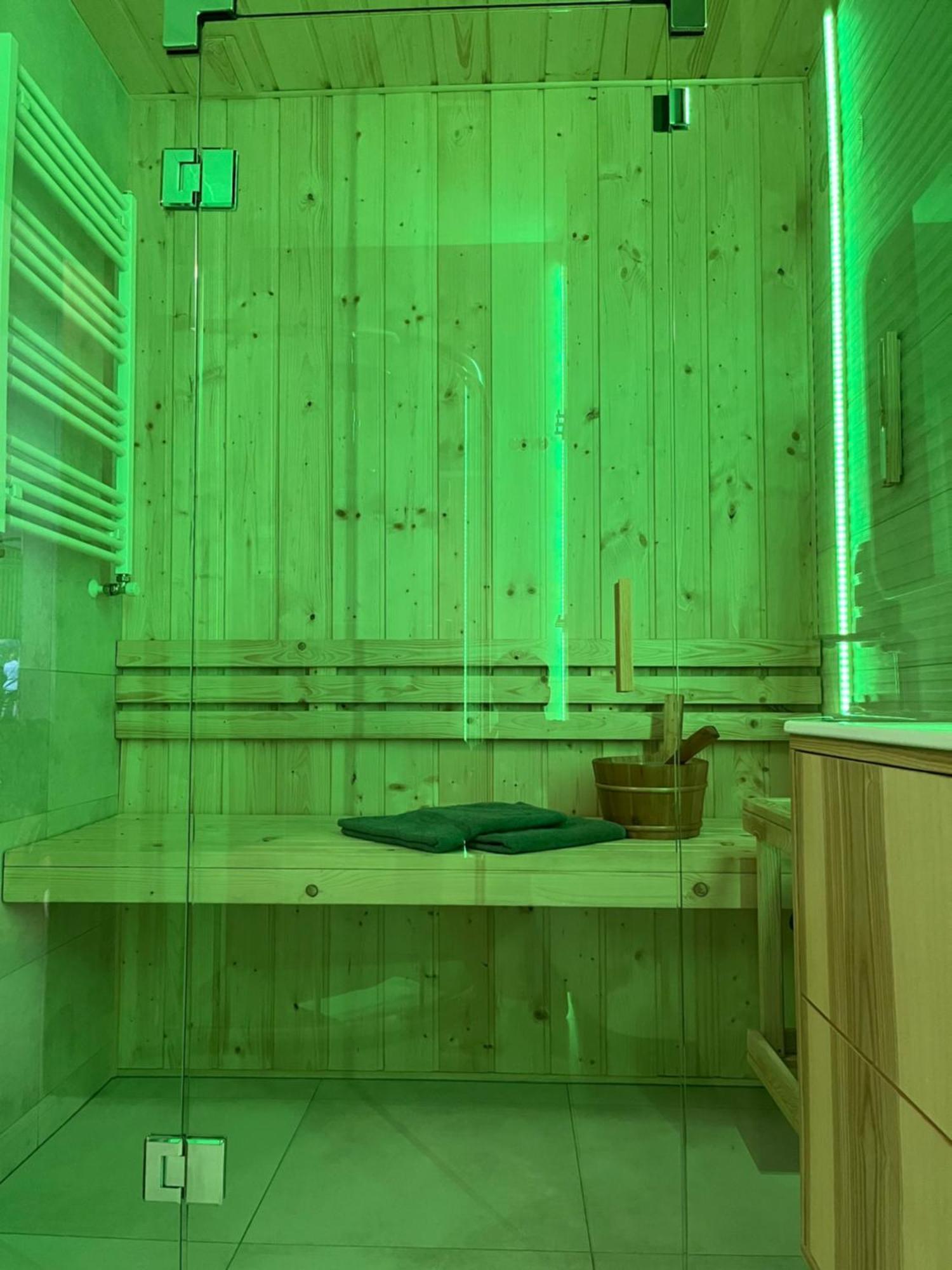 Jesionowe Apartamenty Nad Odra, Stare Miasto, Sauna W Jednym, Klimatyzacja , Garaz Podziemny 0 Zl, Odra River , Old Town, New Building, Air Conditioning, Sauna-One, Underground Garage Free Wroclaw Dış mekan fotoğraf
